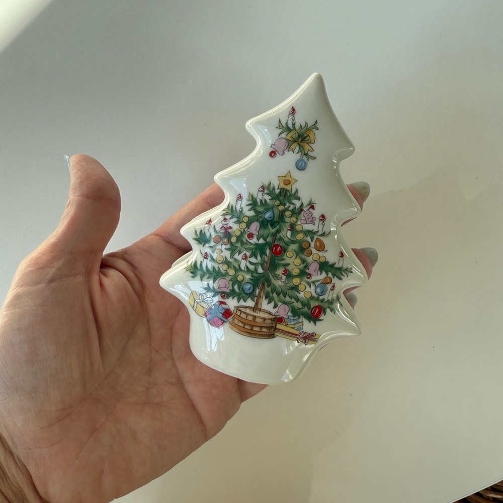 Lefton Christmas Tree Napkin Holder